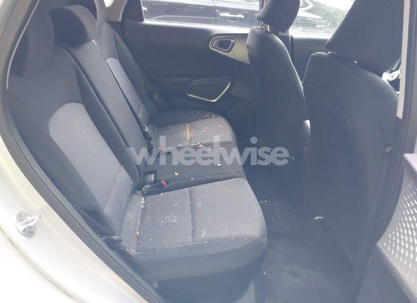 Photo 8 of 2021 Kia Soul LX (VIN KNDJ23AU2M7739658)