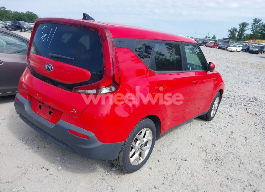 Photo 4 of 2021 Kia Soul S (VIN KNDJ23AU2M7769548)