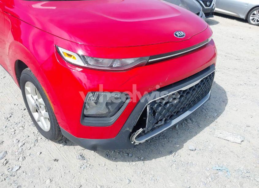 Photo 6 of 2021 Kia Soul S (VIN KNDJ23AU2M7769548)