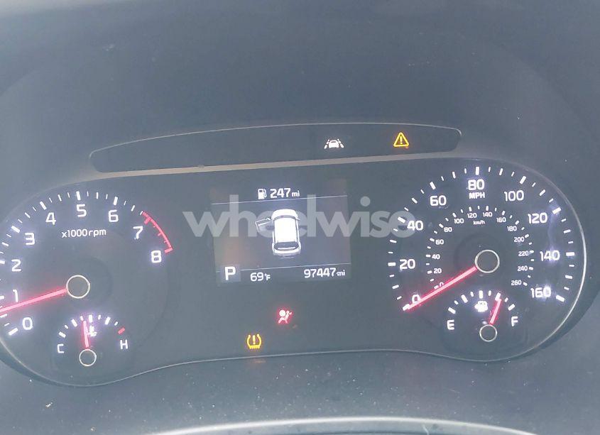 Photo 7 of 2021 Kia Soul S (VIN KNDJ23AU2M7769548)