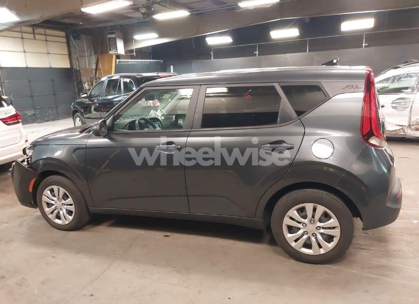Photo 14 of 2022 Kia Soul LX (VIN KNDJ23AU2N7799053)