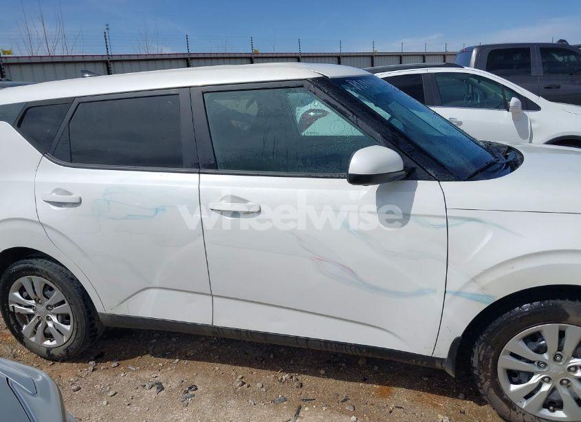 Photo 13 of 2022 Kia Soul LX (VIN KNDJ23AU2N7831659)