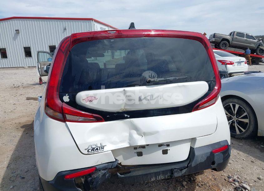 Photo 16 of 2022 Kia Soul LX (VIN KNDJ23AU2N7831659)