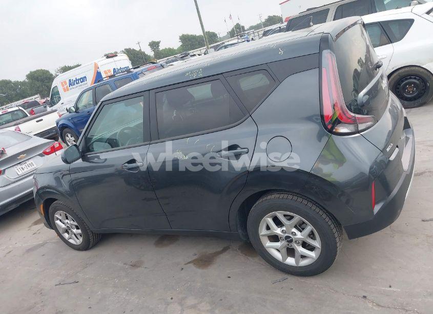 Photo 14 of 2024 Kia Soul LX (VIN KNDJ23AU2R7898770)