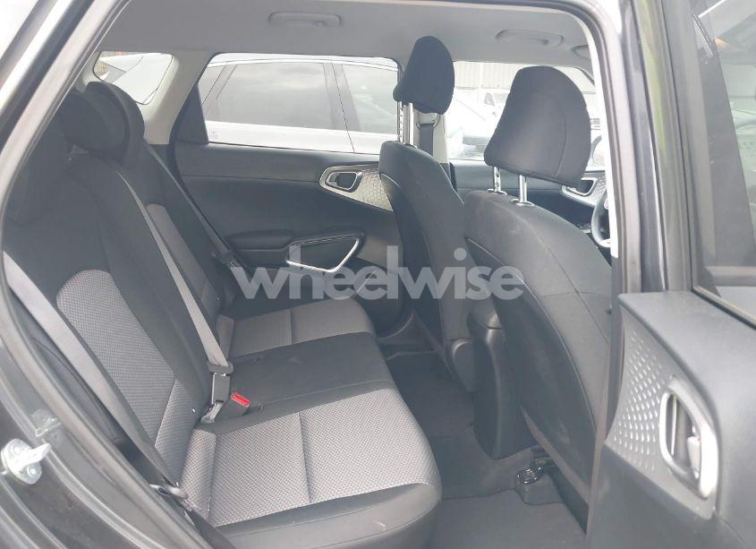 Photo 8 of 2024 Kia Soul LX (VIN KNDJ23AU2R7898770)