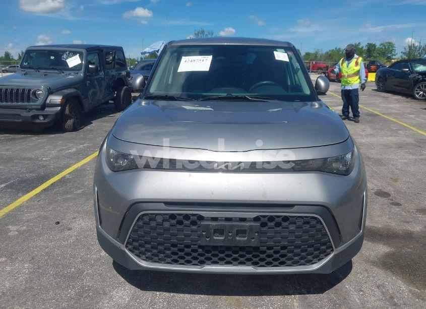 Photo 6 of 2024 Kia Soul LX (VIN KNDJ23AU2R7910769)