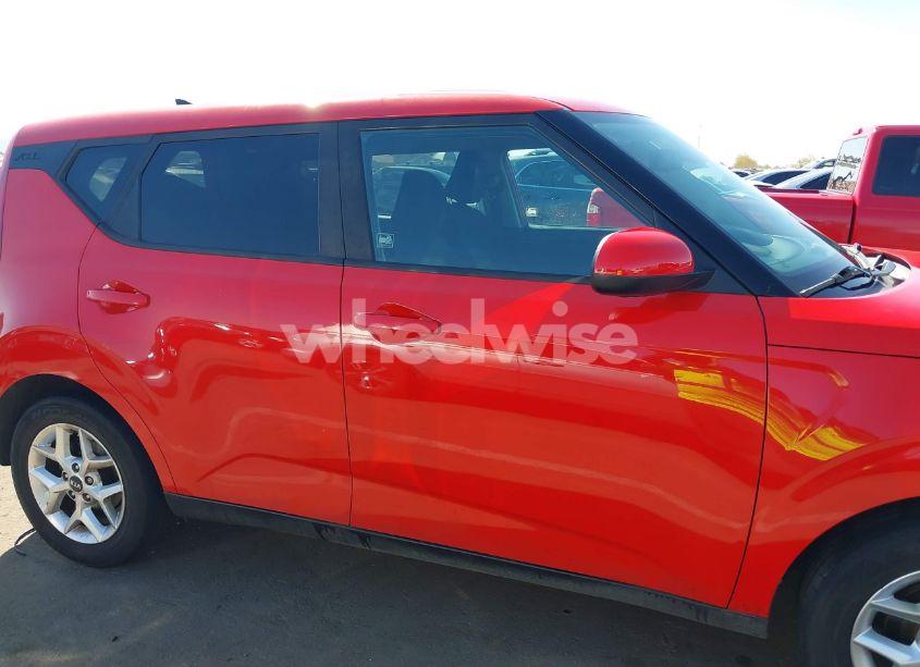 Photo 13 of 2020 Kia Soul S (VIN KNDJ23AU3L7025665)