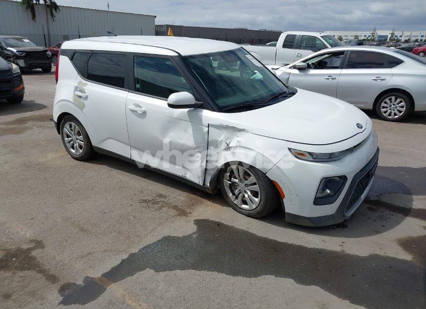 2020 Kia Soul LX (VIN KNDJ23AU3L7040294) main photo