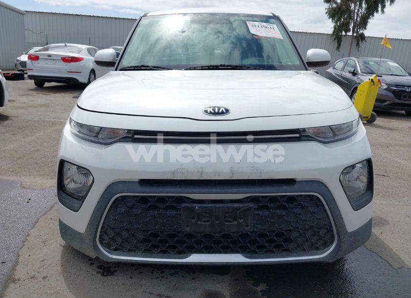 Photo 12 of 2020 Kia Soul LX (VIN KNDJ23AU3L7040294)