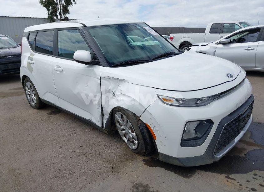 Photo 6 of 2020 Kia Soul LX (VIN KNDJ23AU3L7040294)