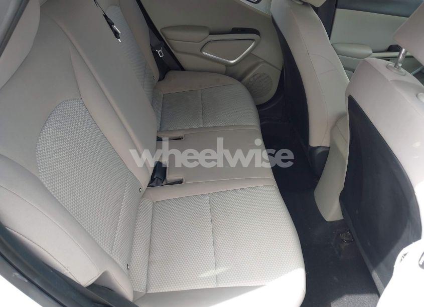 Photo 8 of 2020 Kia Soul LX (VIN KNDJ23AU3L7040294)