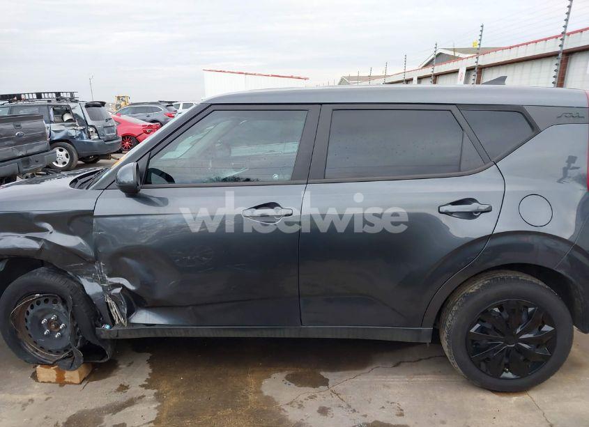 Photo 14 of 2022 Kia Soul LX (VIN KNDJ23AU3N7805815)