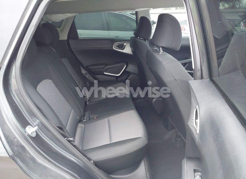 Photo 8 of 2022 Kia Soul LX (VIN KNDJ23AU3N7805815)