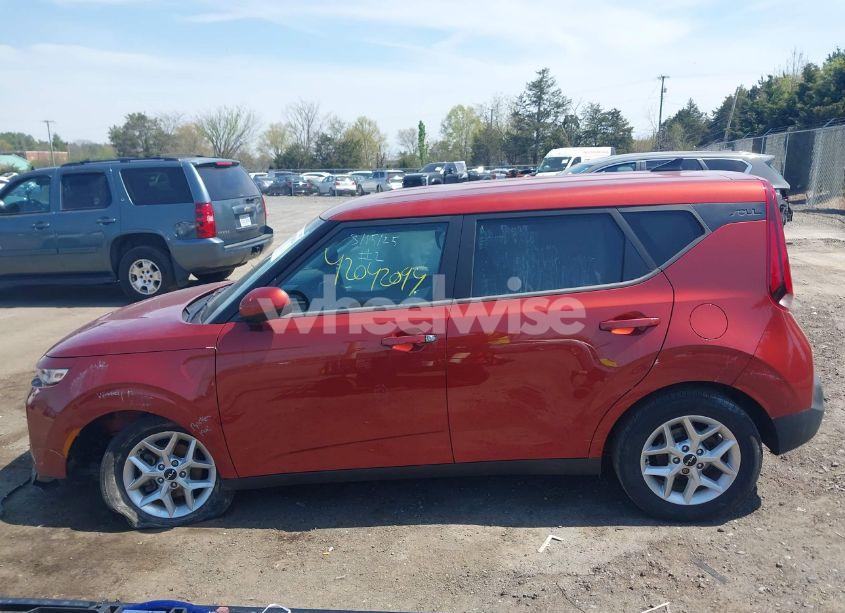Photo 14 of 2022 Kia Soul LX (VIN KNDJ23AU3N7814806)