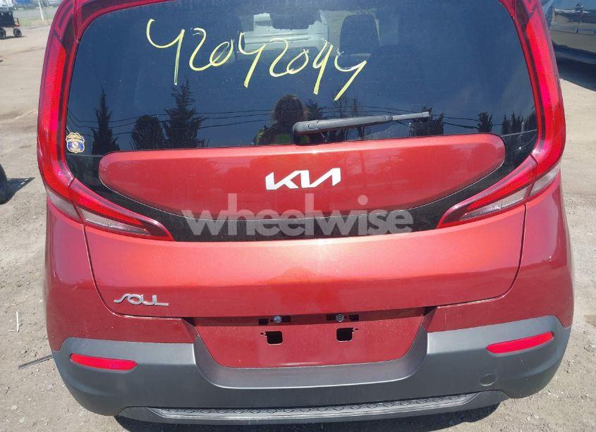 Photo 16 of 2022 Kia Soul LX (VIN KNDJ23AU3N7814806)