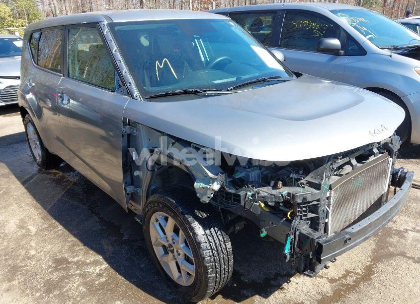 Photo 6 of 2022 Kia Soul LX (VIN KNDJ23AU3N7827278)
