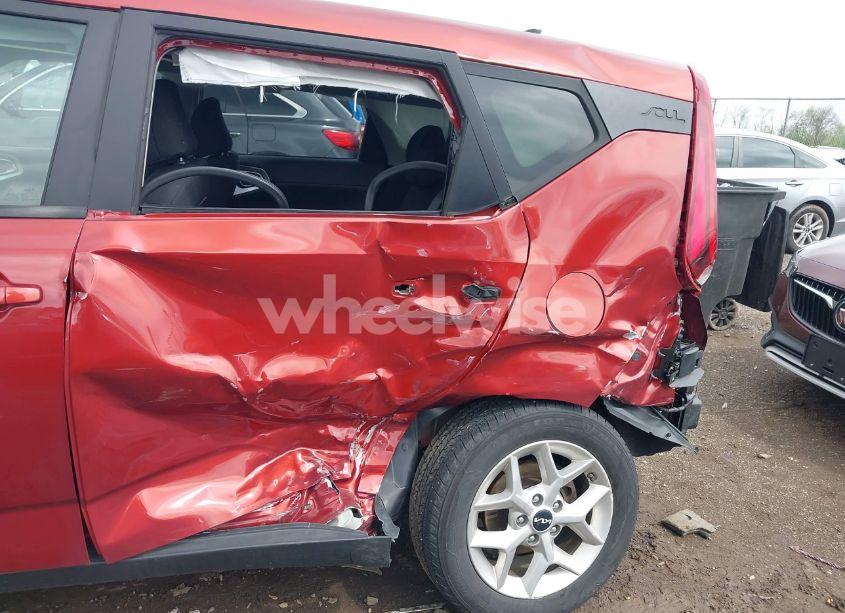 Photo 6 of 2022 Kia Soul LX (VIN KNDJ23AU3N7834411)