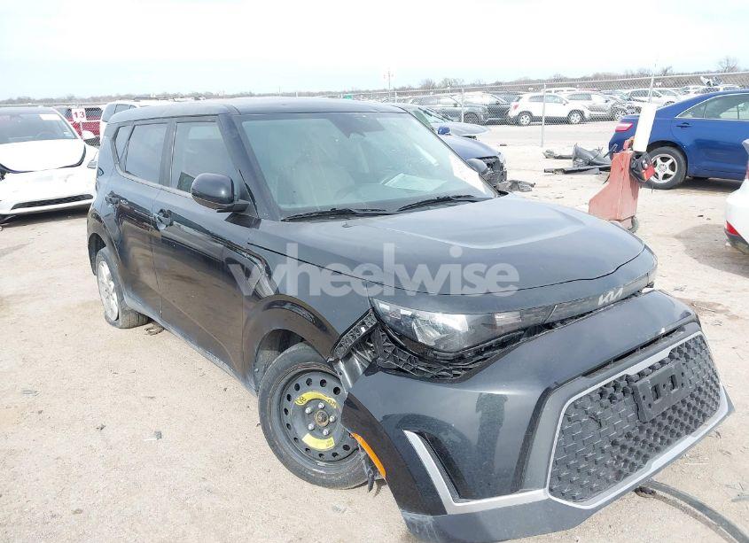 2023 Kia Soul LX (VIN KNDJ23AU3P7866102) main photo
