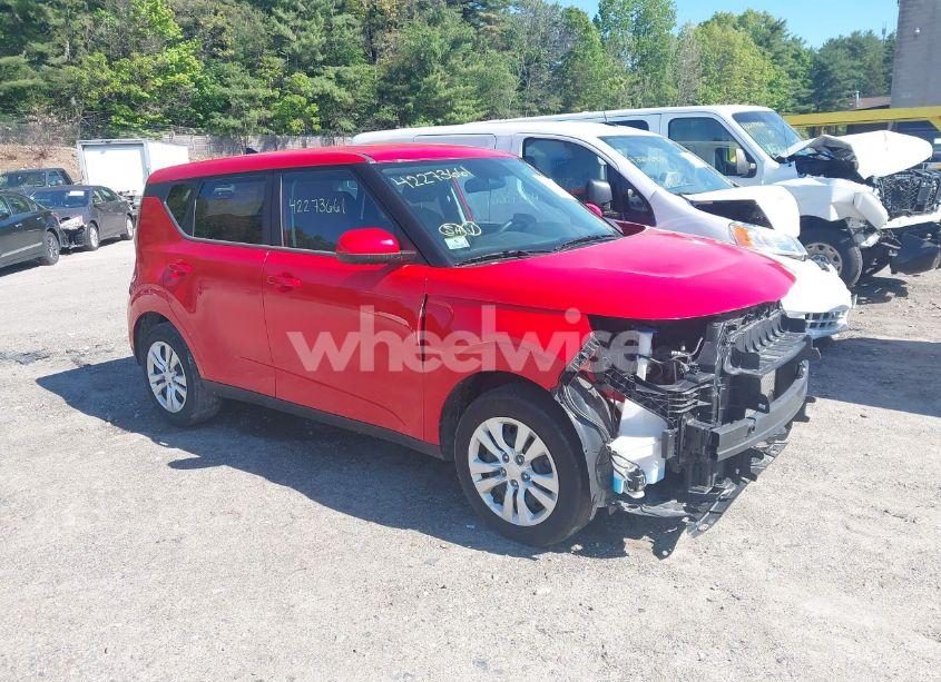 2024 Kia Soul LX (VIN KNDJ23AU3R7230041) main photo