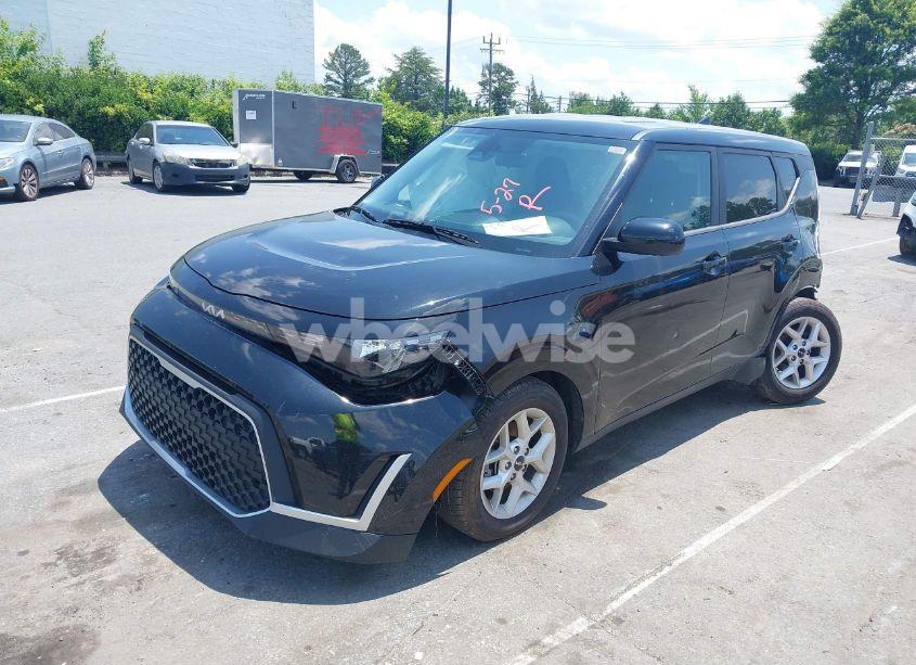 Photo 2 of 2024 Kia Soul LX (VIN KNDJ23AU3R7897711)