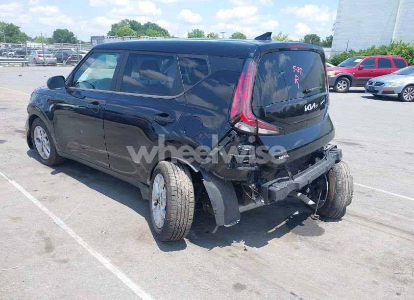 Photo 3 of 2024 Kia Soul LX (VIN KNDJ23AU3R7897711)