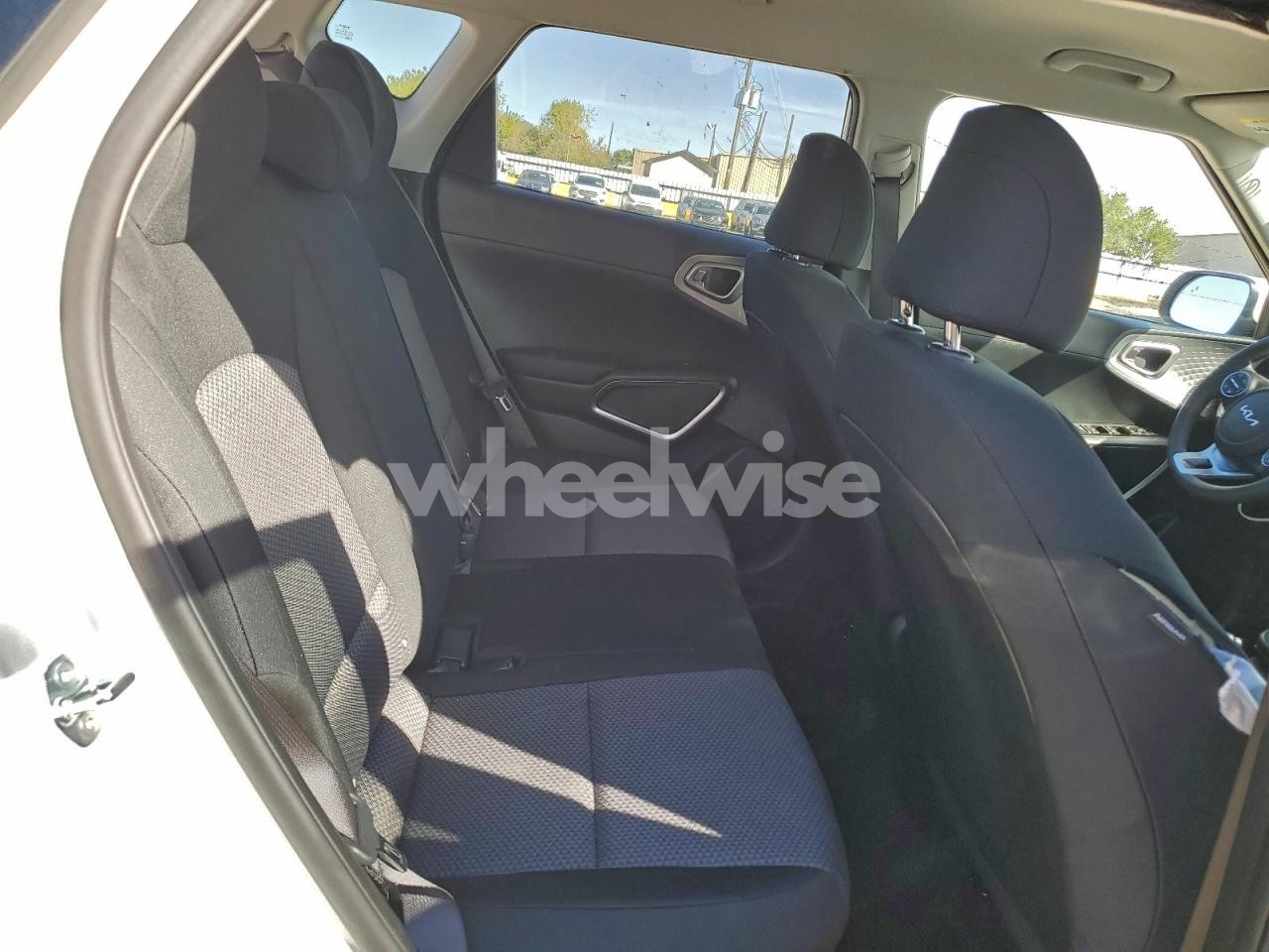 Photo 11 of 2025 KIA SOUL LX (VIN KNDJ23AU3S7943365)