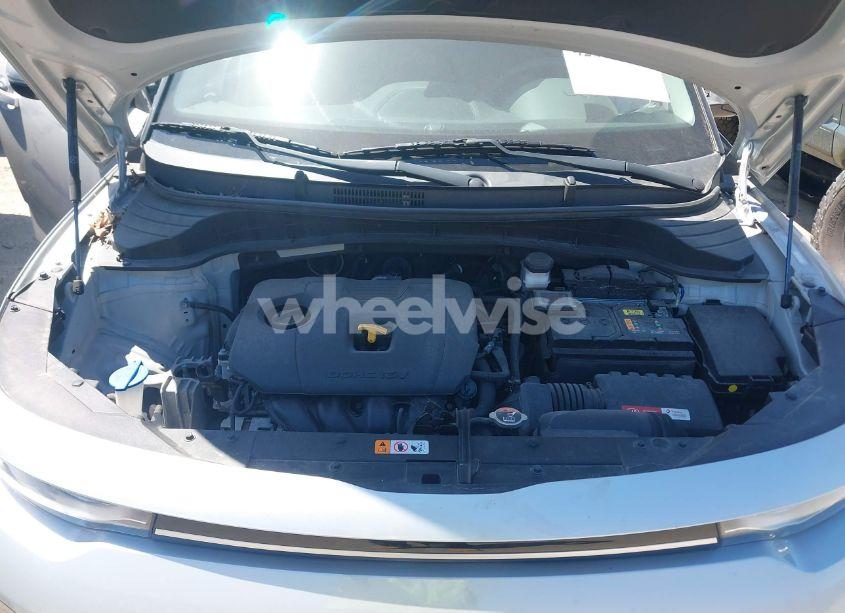 Photo 10 of 2020 Kia Soul S (VIN KNDJ23AU4L7089035)