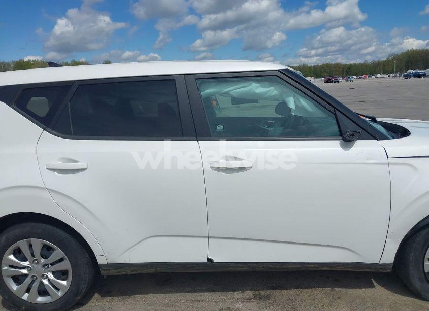 Photo 13 of 2022 Kia Soul LX (VIN KNDJ23AU4N7797580)