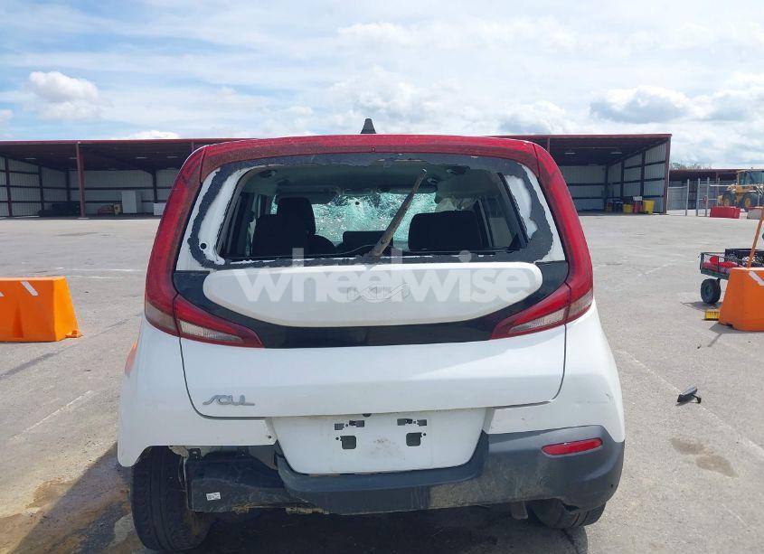 Photo 16 of 2022 Kia Soul LX (VIN KNDJ23AU4N7797580)