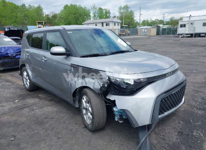 2023 Kia Soul LX (VIN KNDJ23AU4P7877898) main photo