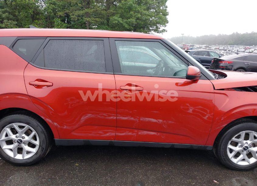 Photo 13 of 2024 Kia Soul LX (VIN KNDJ23AU4R7908165)