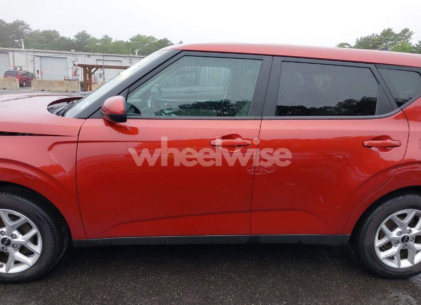 Photo 14 of 2024 Kia Soul LX (VIN KNDJ23AU4R7908165)