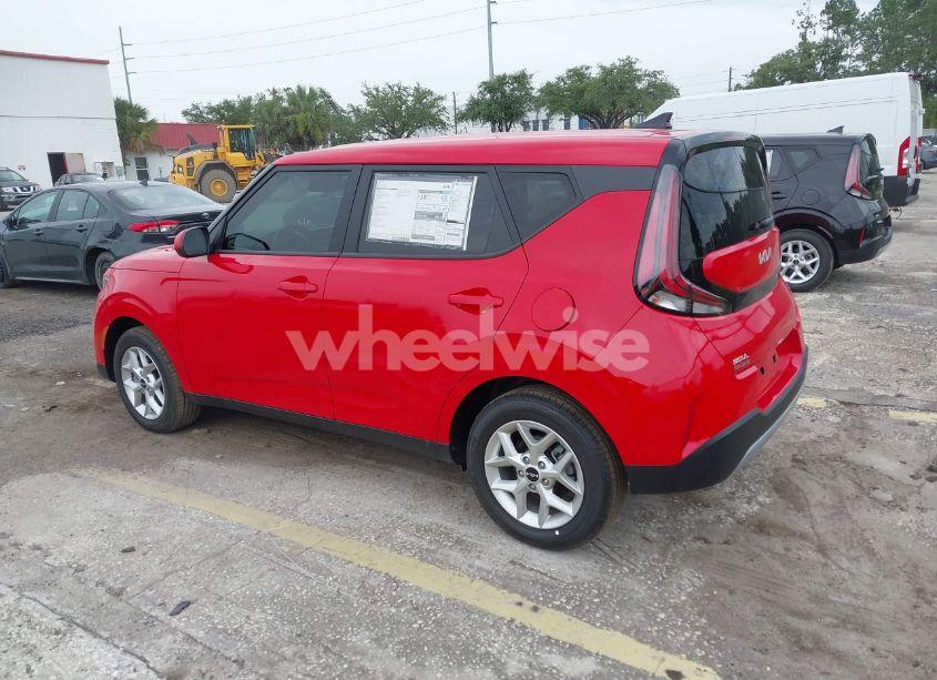 Photo 3 of 2025 Kia Soul LX (VIN KNDJ23AU4S7248988)
