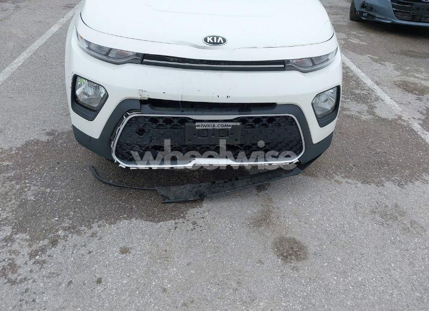 Photo 6 of 2020 Kia Soul LX (VIN KNDJ23AU5L7022217)