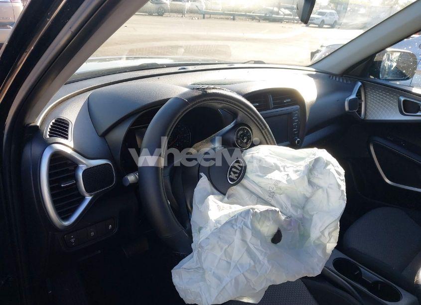 Photo 17 of 2020 Kia Soul LX (VIN KNDJ23AU5L7700433)