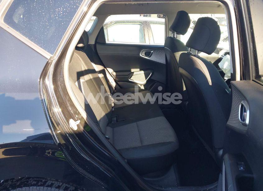 Photo 8 of 2020 Kia Soul LX (VIN KNDJ23AU5L7700433)