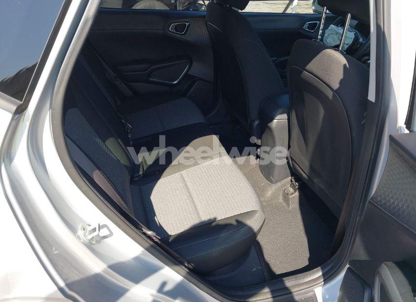 Photo 8 of 2021 Kia Soul S (VIN KNDJ23AU5M7770614)