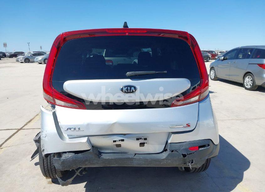 Photo 16 of 2021 Kia Soul S (VIN KNDJ23AU5M7795528)