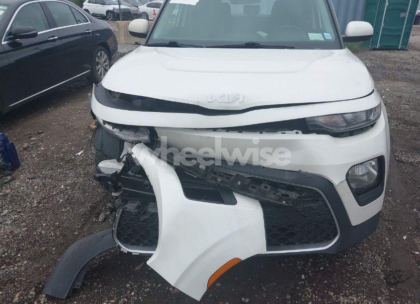 Photo 12 of 2022 Kia Soul LX (VIN KNDJ23AU5N7812393)