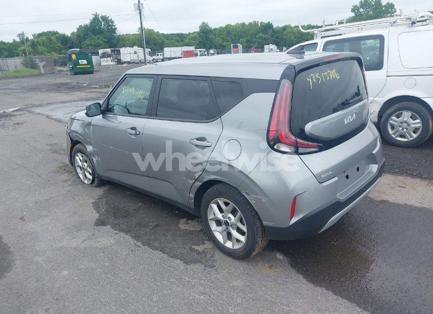 Photo 3 of 2023 Kia Soul LX (VIN KNDJ23AU5P7881796)
