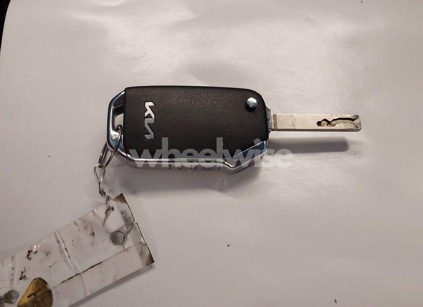 Photo 11 of 2024 Kia Soul LX (VIN KNDJ23AU5R7232955)