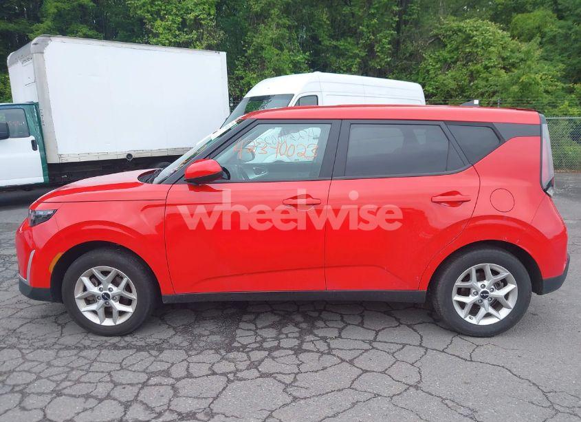 Photo 14 of 2024 Kia Soul LX (VIN KNDJ23AU5R7232955)