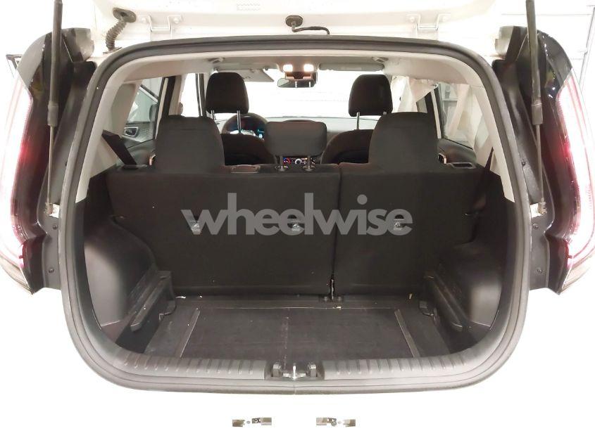 Photo 17 of 2024 Kia Soul LX (VIN KNDJ23AU5R7897807)