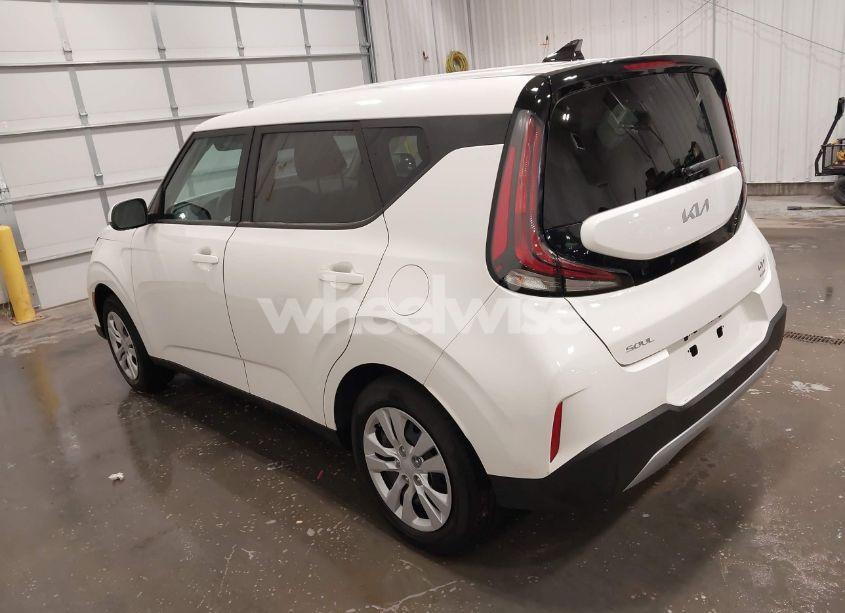Photo 3 of 2024 Kia Soul LX (VIN KNDJ23AU5R7897807)