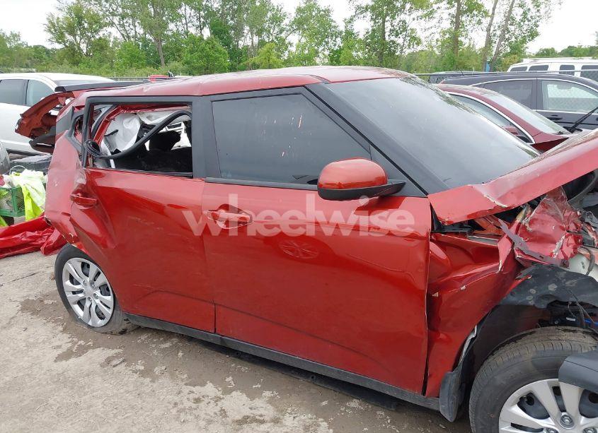 Photo 14 of 2025 Kia Soul LX (VIN KNDJ23AU5S7248286)