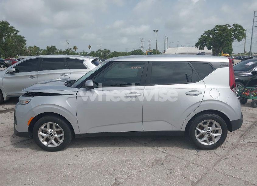 Photo 14 of 2020 Kia Soul S (VIN KNDJ23AU6L7026809)