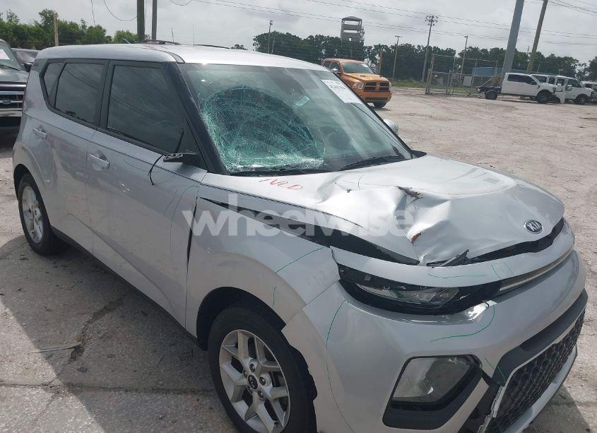 Photo 6 of 2020 Kia Soul S (VIN KNDJ23AU6L7026809)