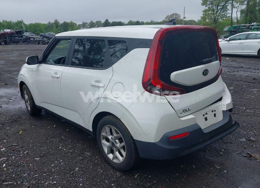 Photo 3 of 2020 Kia Soul S (VIN KNDJ23AU6L7083270)