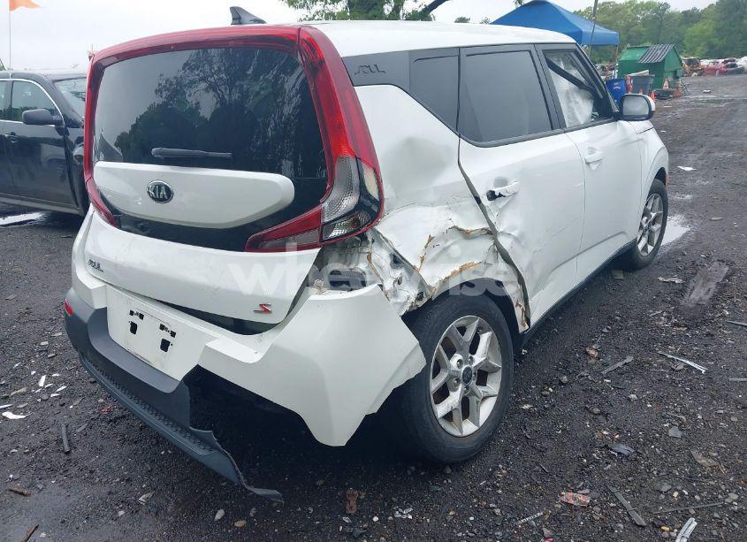 Photo 6 of 2020 Kia Soul S (VIN KNDJ23AU6L7083270)