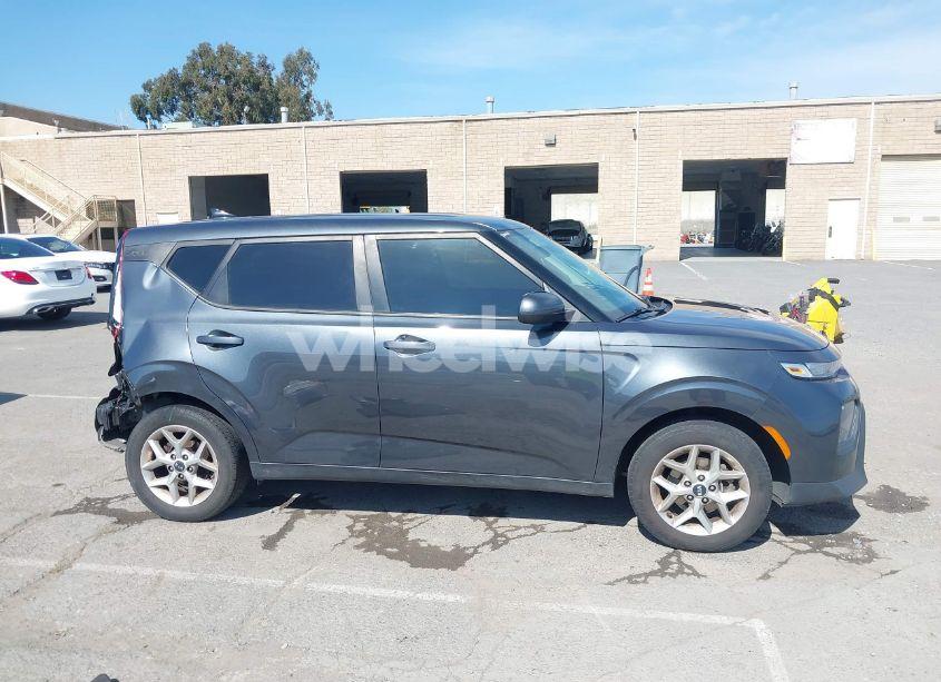 Photo 13 of 2020 Kia Soul S (VIN KNDJ23AU6L7722022)